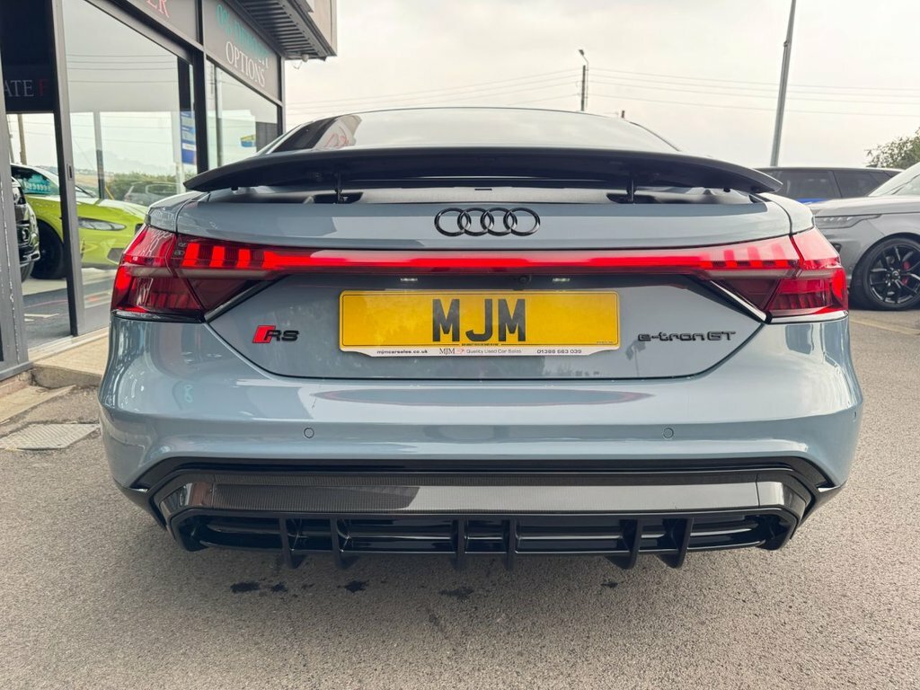 Audi Rs E-Tron Gt 2021 93.4Kwh Carbon Vorsprung Saloon Grey #8