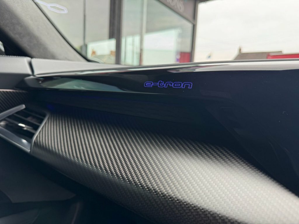 Audi Rs E-Tron Gt 2021 93.4Kwh Carbon Vorsprung Saloon Grey #68