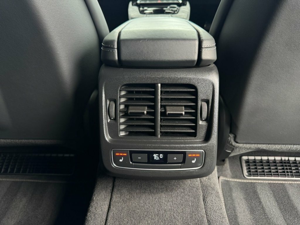 Audi Rs E-Tron Gt 2021 93.4Kwh Carbon Vorsprung Saloon Grey #42