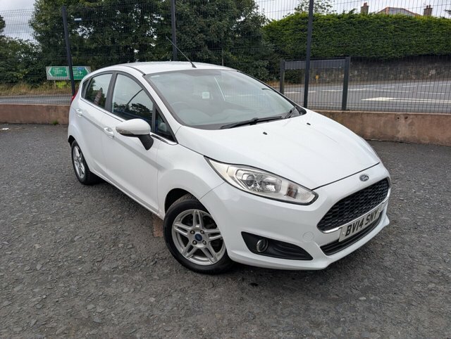 Ford Fiesta 1.0T Ecoboost Zetec Hatchback Eu White