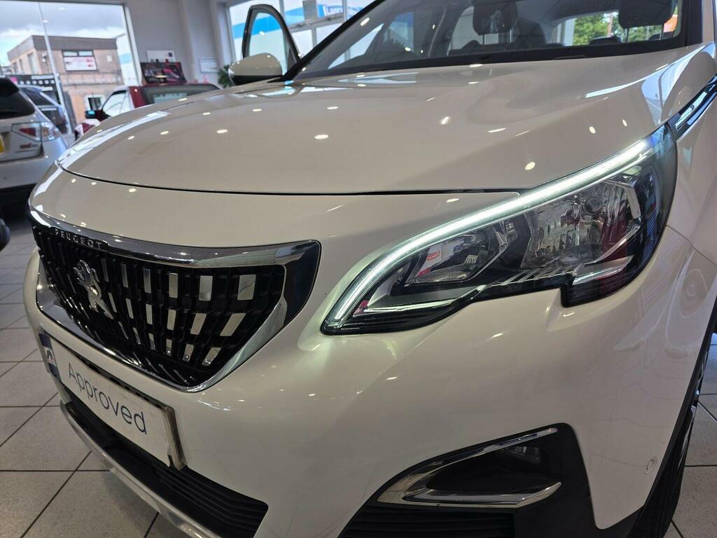 Peugeot 3008 Allure White #12