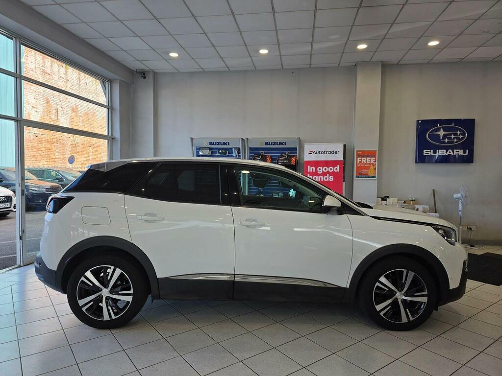 Peugeot 3008 1.2 Puretech Allure Euro 6 Ss White #6