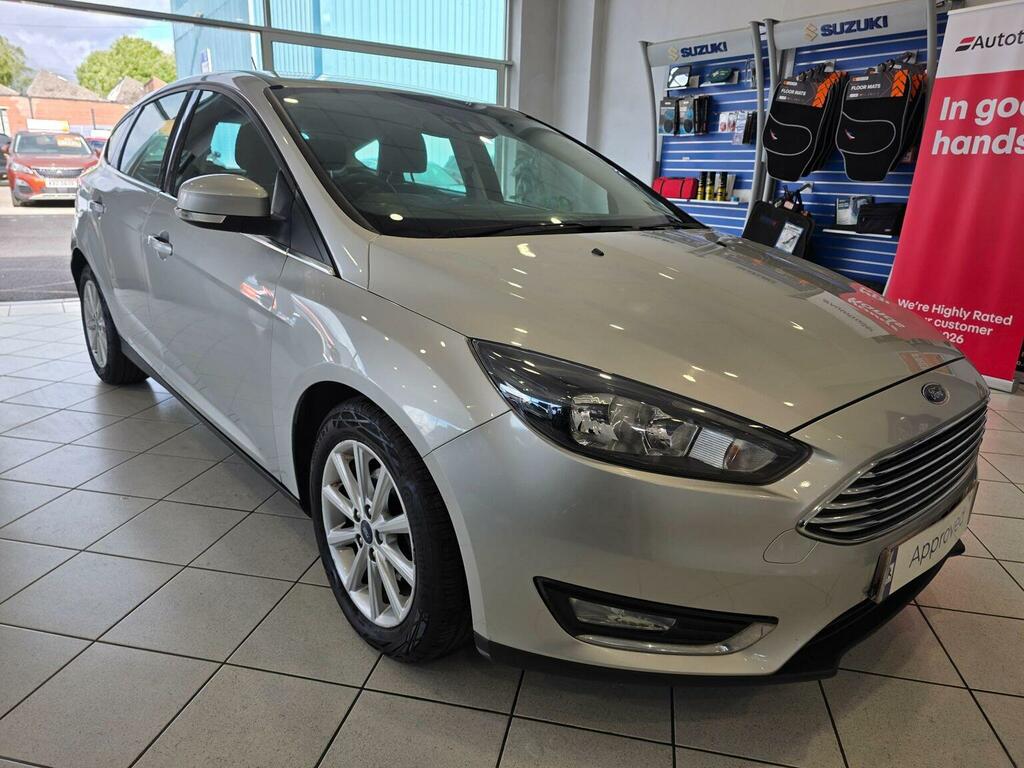 Ford Focus 1.0T Ecoboost Titanium Euro 6 Ss Silver