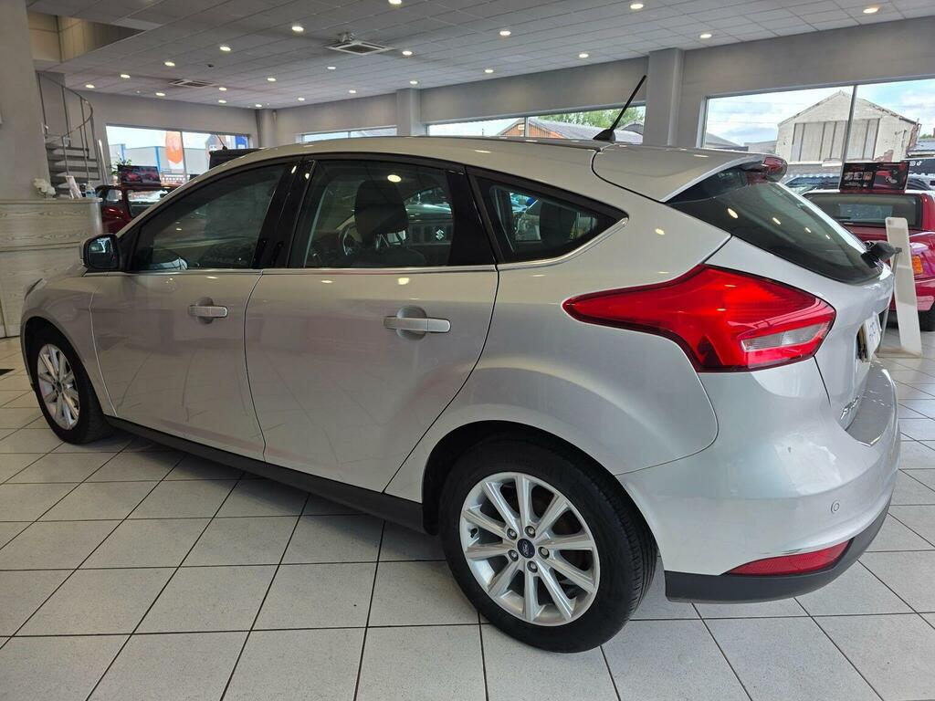 Ford Focus 1.0T Ecoboost Titanium Euro 6 Ss Silver #3
