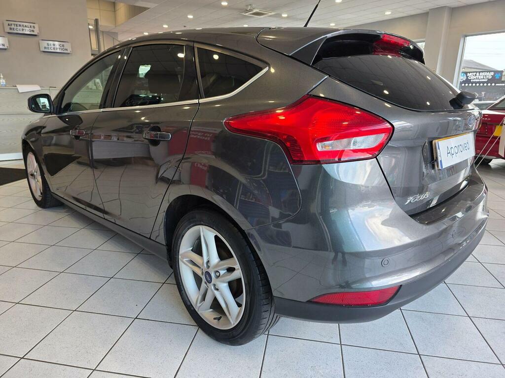 Ford Focus 1.5 Tdci Zetec Euro 6 Ss Grey #3