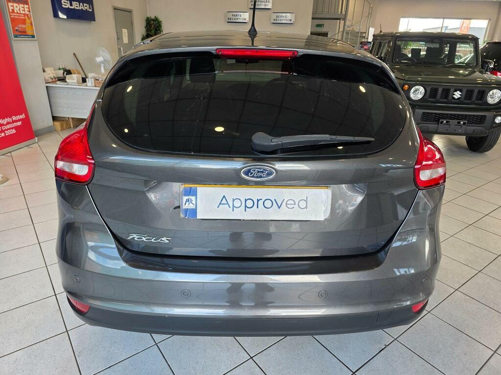 Ford Focus 1.5 Tdci Zetec Euro 6 Ss Grey #4