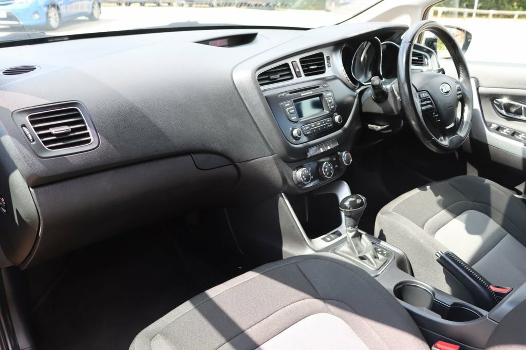 Kia Ceed 1.6 Crdi Ecodynamics 2 Sportswagon Euro 5 Ss Red #18