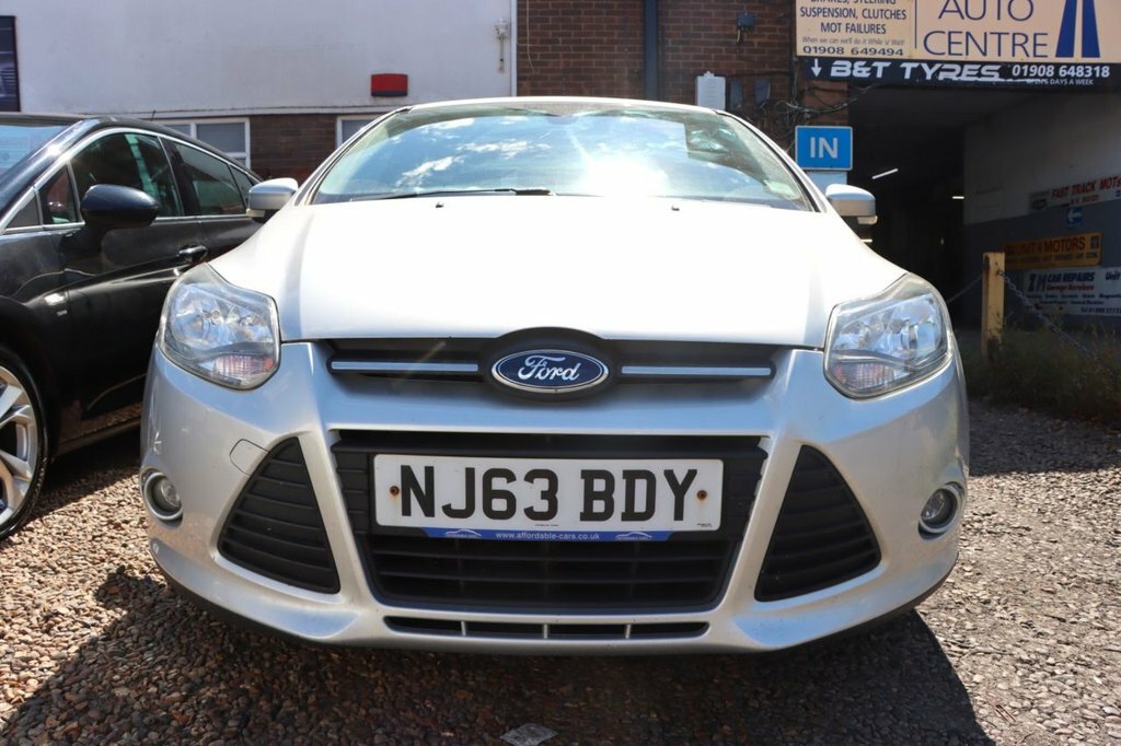 Ford Focus 2.0T Ecoboost St-3 Estate Euro 5 White #3