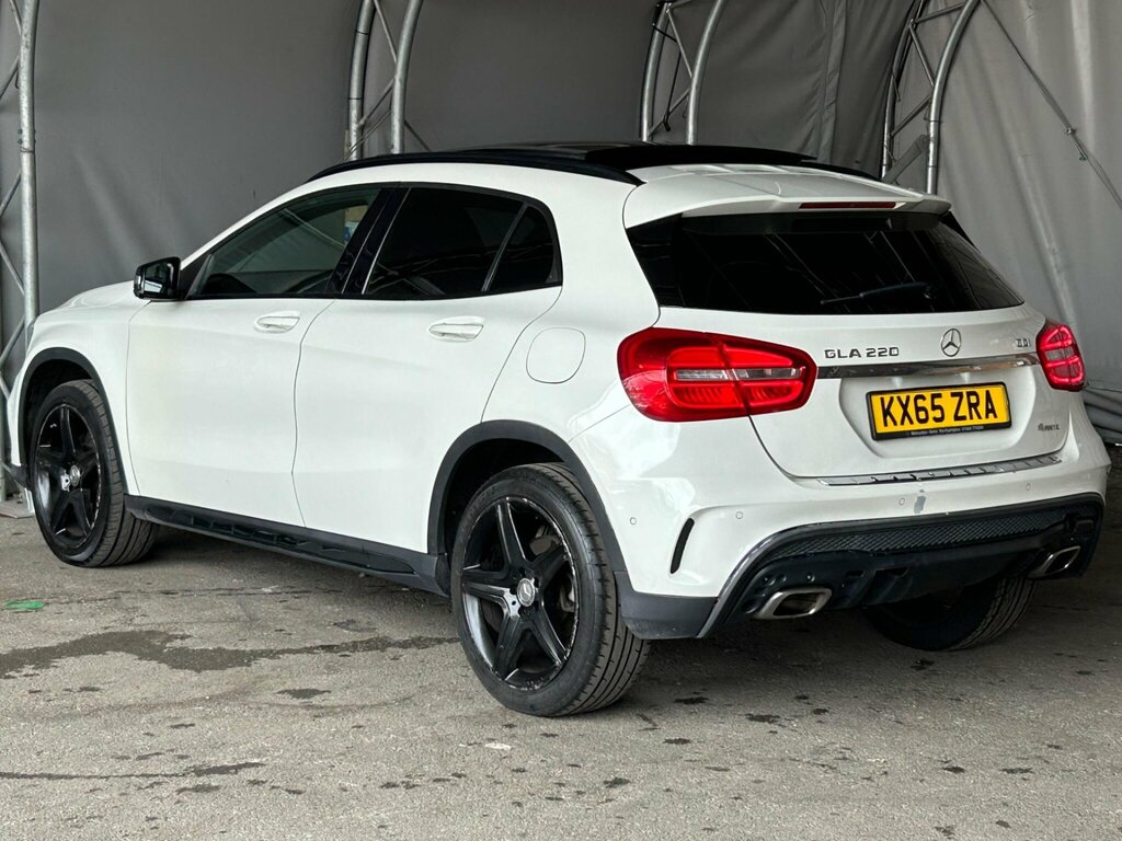 Mercedes-Benz GLA Class 2.1 Gla220d Amg Line Premium Plus 7G-dct 4Matic White #6