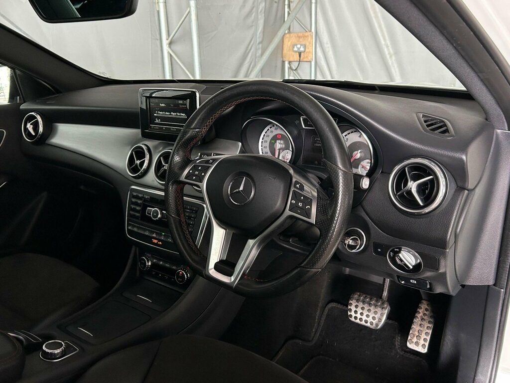 Mercedes-Benz GLA Class 2.1 Gla200d Amg Line 7G-dct Euro 6 Ss Silver #10