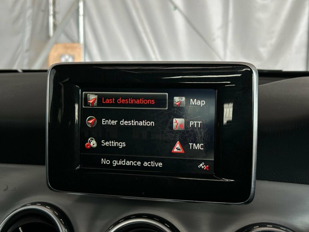 Mercedes-Benz GLA Class 2.1 Gla200d Amg Line 7G-dct Euro 6 Ss Silver #38