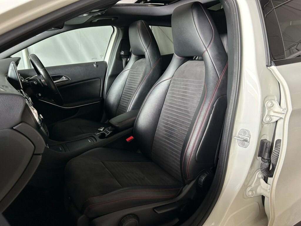 Mercedes-Benz GLA Class 2.1 Gla200d Amg Line 7G-dct Euro 6 Ss Silver #22