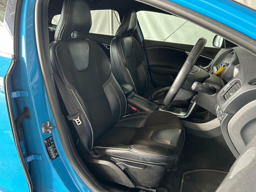Volvo V40 2.0 D3 Se Lux Nav Euro 6 Ss Black #12