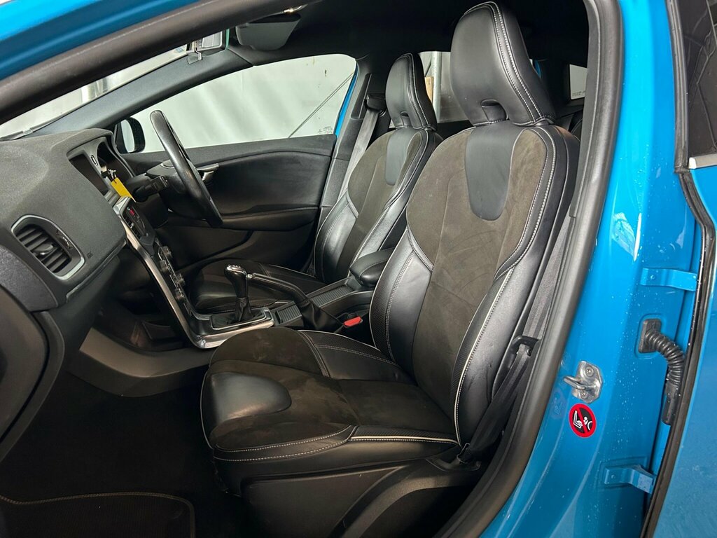 Volvo V40 2.0 D3 Se Lux Nav Euro 6 Ss Black #22