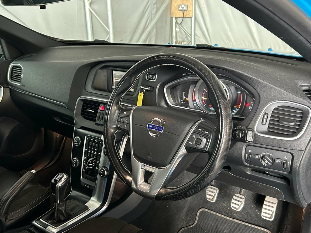 Volvo V40 2.0 D3 Se Lux Nav Euro 6 Ss Black #9