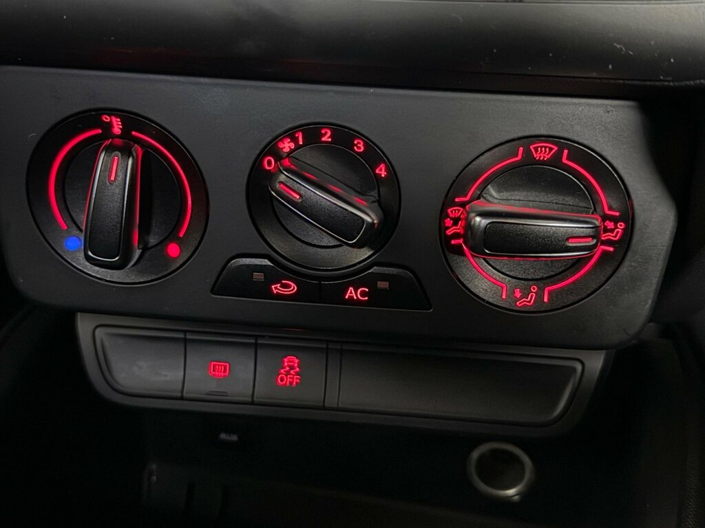 Audi A1 Tfsi Black Edition Sportback S Tronic Euro 5 Red #39