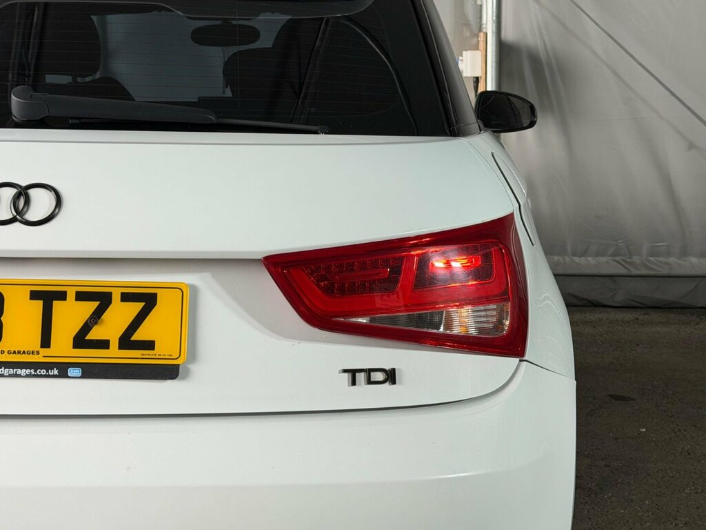 Audi A1 Tfsi Black Edition Sportback S Tronic Euro 5 Red #43