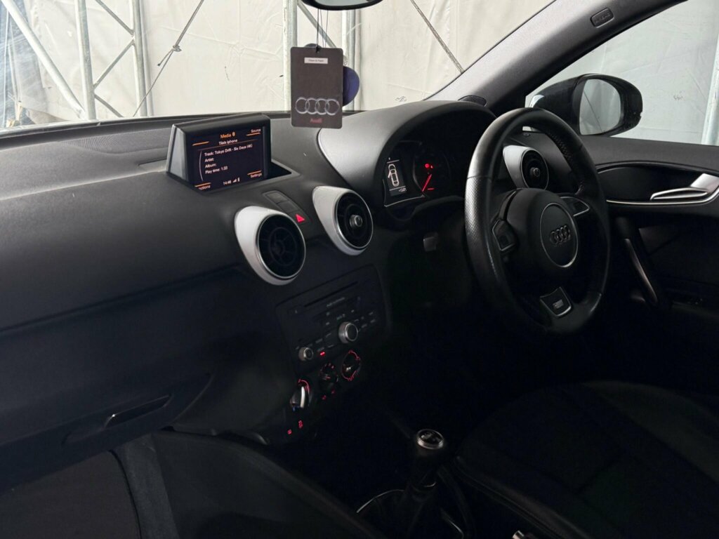 Audi A1 Tfsi Black Edition Sportback S Tronic Euro 5 Red #22