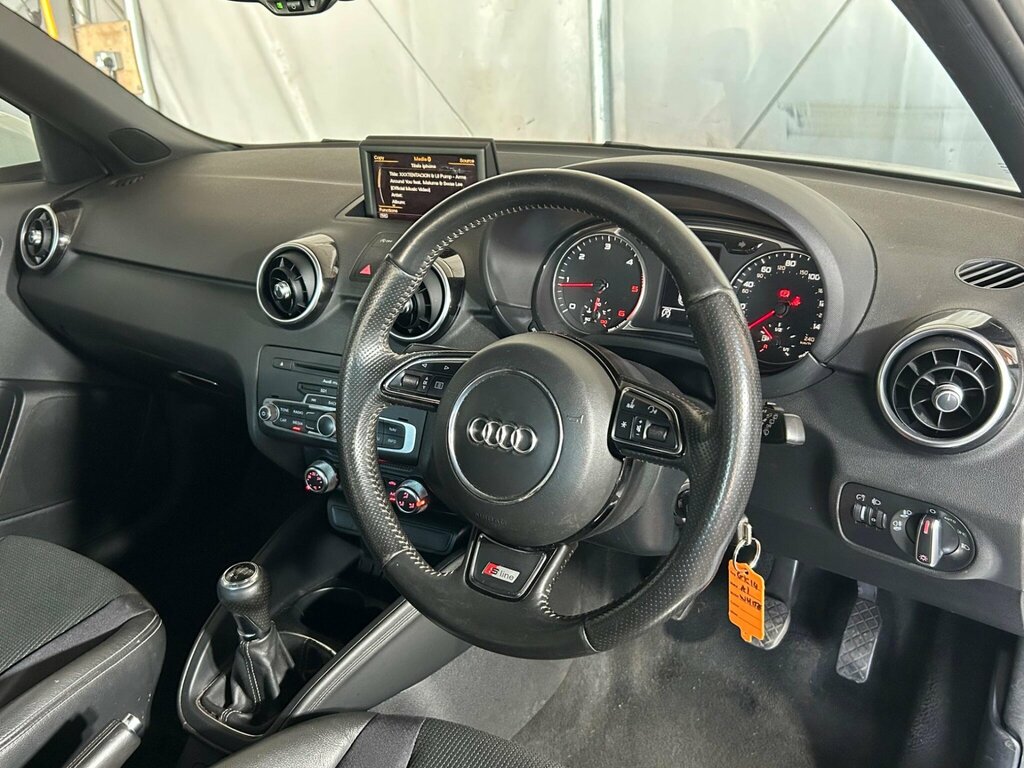 Audi A1 1.4 Tfsi Sport Sportback Euro 5 Silver #16
