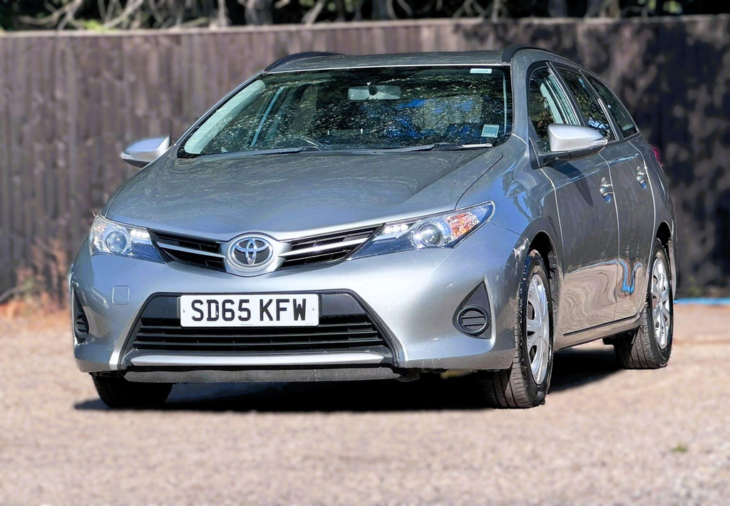 Toyota Auris 1.4 D-4d Active Touring Sports Euro 5 Ss  #2