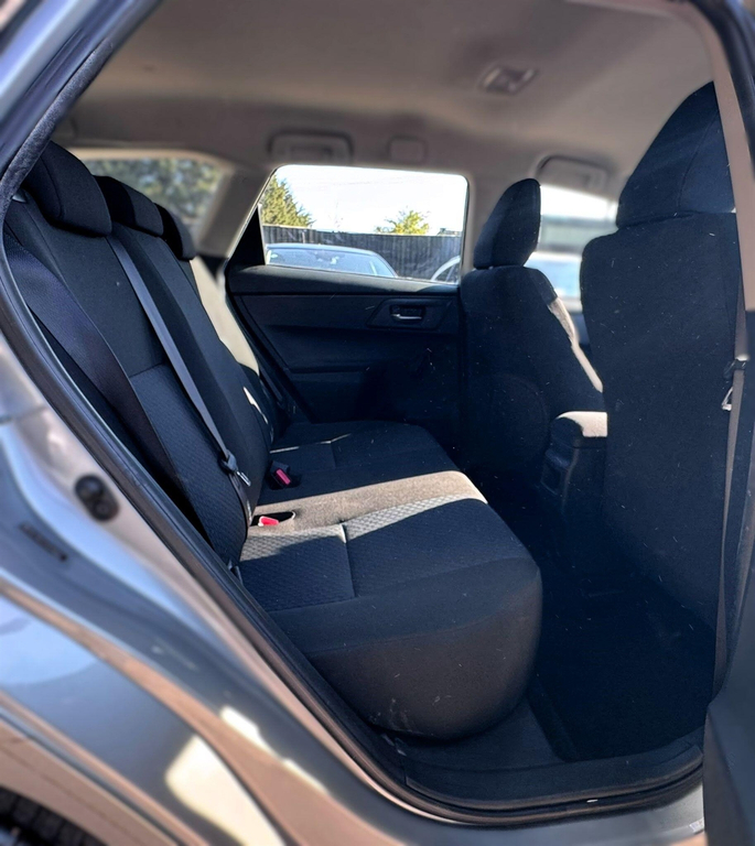 Toyota Auris 1.2T Business Edition White #30