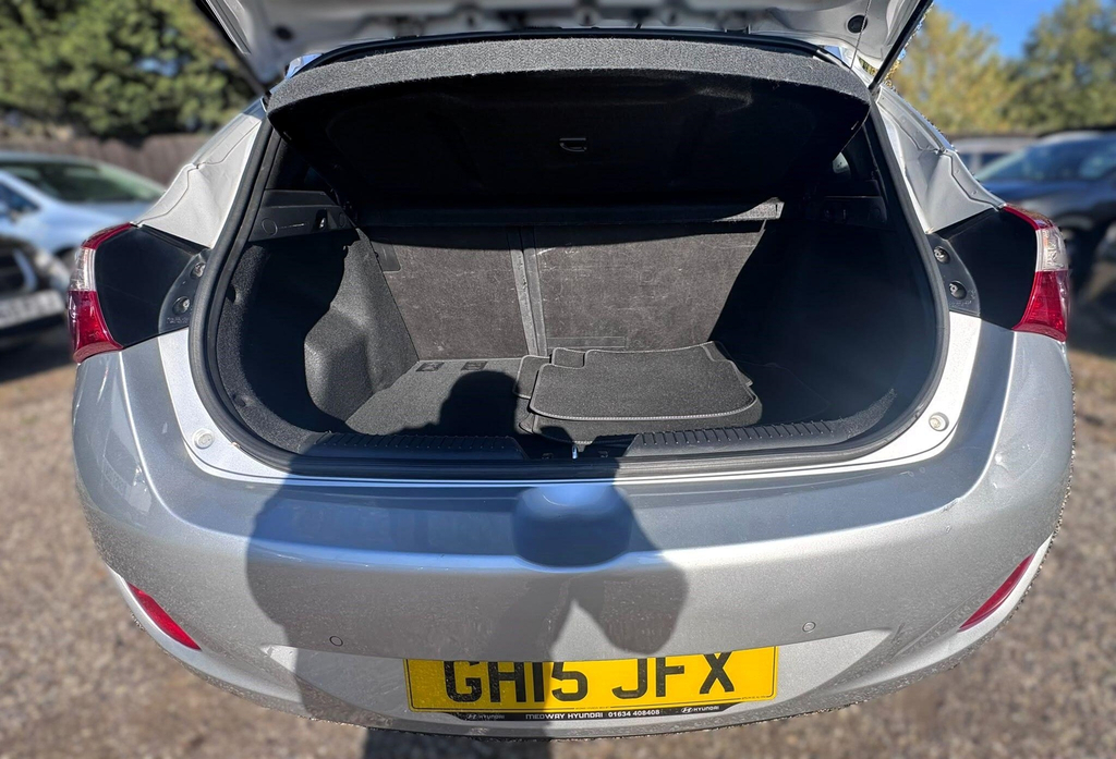 Hyundai I30 1.4 Blue Drive Se Hatchback Euro Brown #33