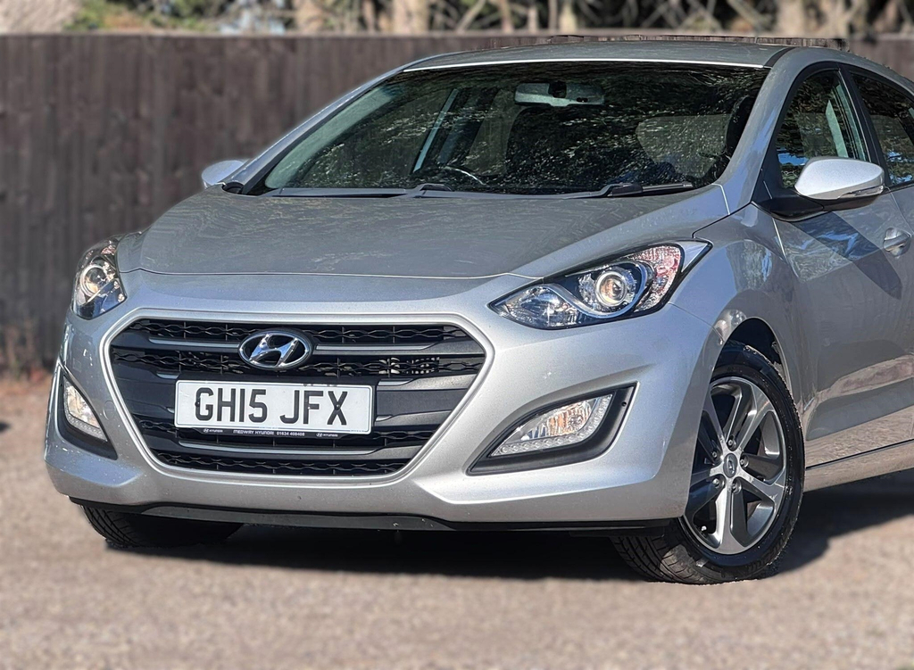 Hyundai I30 1.4 Blue Drive Se Hatchback Euro Brown #10