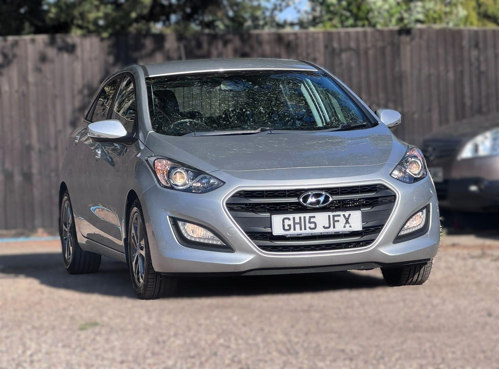 Hyundai I30 1.6 Crdi Blue Drive Se Nav Dct Euro 6 Ss  #2