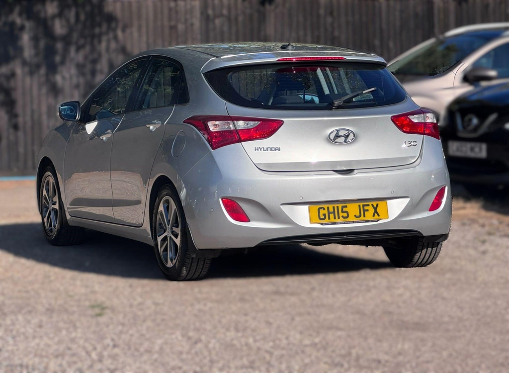 Hyundai I30 1.4 Blue Drive Se Hatchback Euro Brown #14