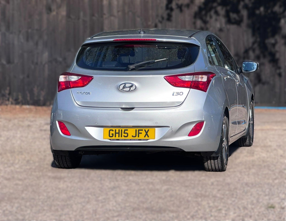 Hyundai I30 1.4 Blue Drive Se Hatchback Euro Brown #17
