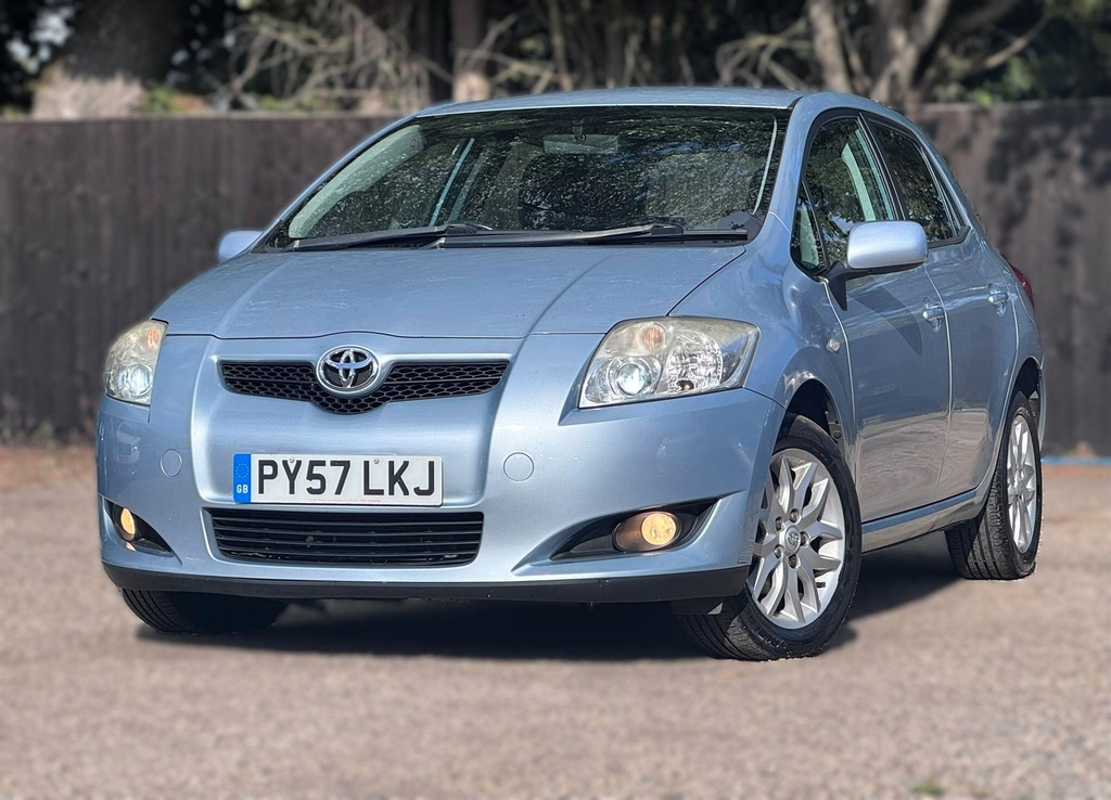 Toyota Auris Tr Vvt-i 5-Door Silver #9