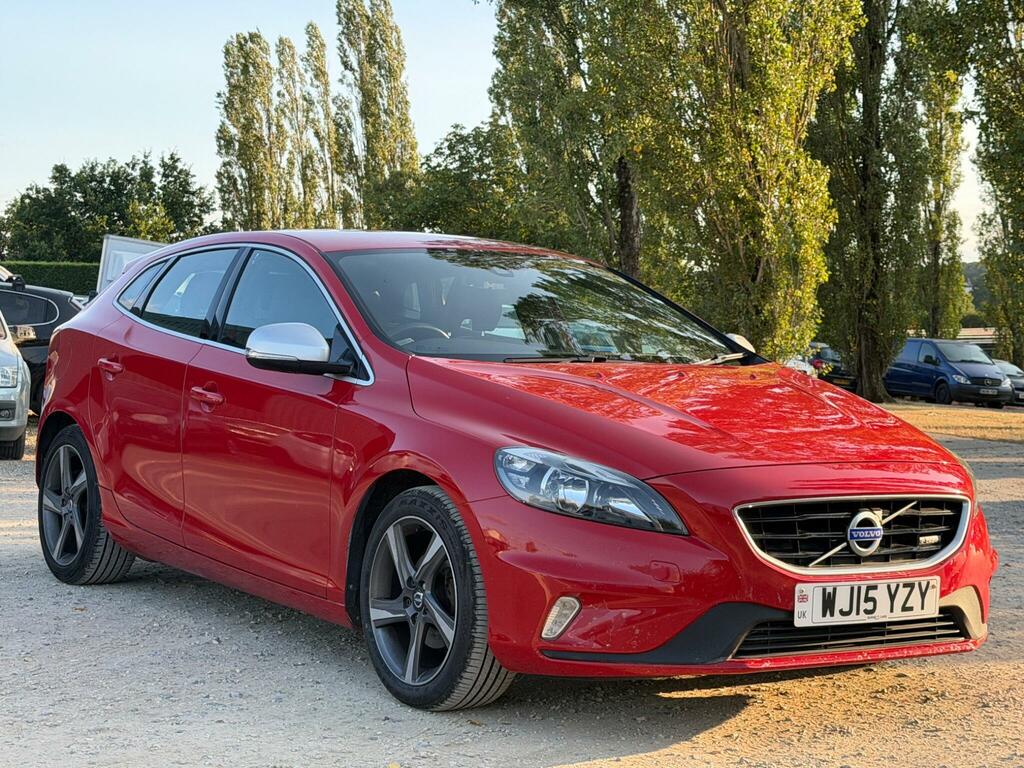 Volvo V40 R-design Nav Red