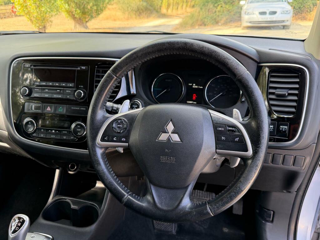 Mitsubishi Outlander 2.0 Phev Gx5h 5 Seat Family Suv 4X4 Pe Black #17
