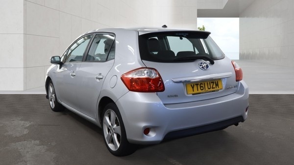 Toyota Auris T4 Silver #3