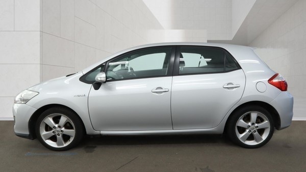 Toyota Auris T4 Silver #4