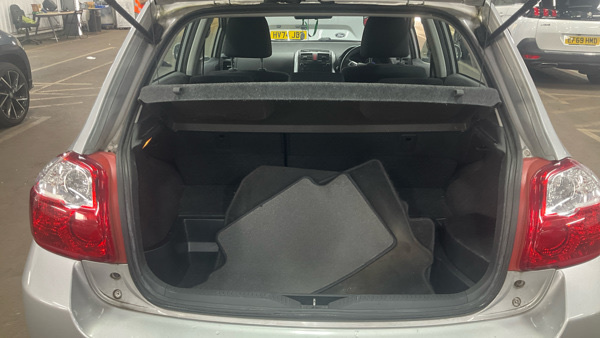 Toyota Auris 1.8 Vvt-h T Spirit Cvt Euro 5 Ss Silver #9