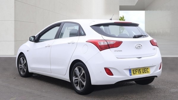 Hyundai I30 Se Blue Drive EF15UEC White #3
