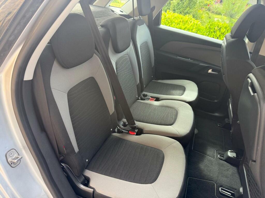Citroen C4 Picasso 1.6 Hdi Vtr 2013 Red #9