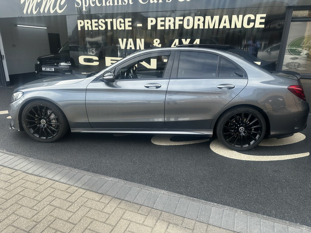 Mercedes-Benz C Class Saloon 2.1 C300dh Amg Line 201767 Grey