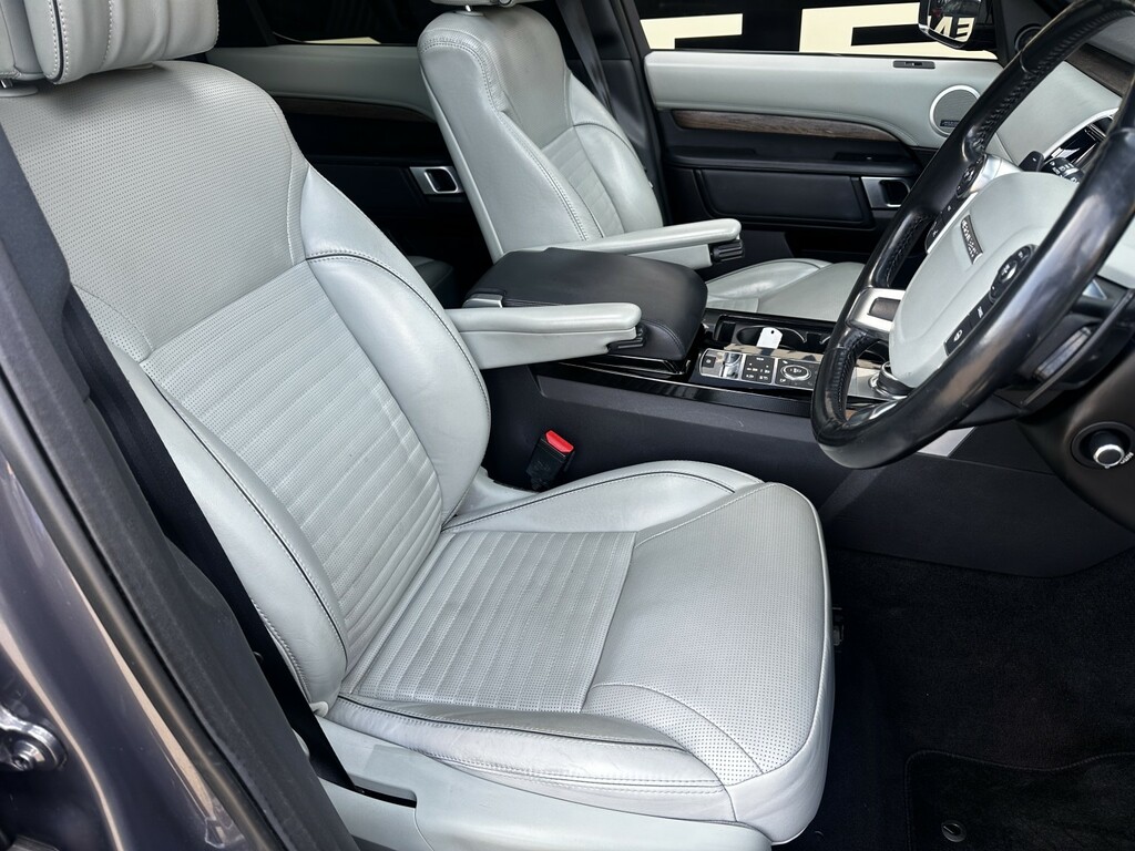 Land Rover Discovery 3.0 Td V6 Hse Luxury Grey #6