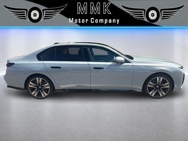 BMW i7 105.7Kwh M Sport Saloon Grey #2
