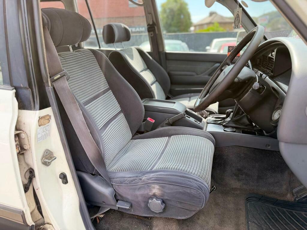 Toyota Land Cruiser 2.5 Td II #12