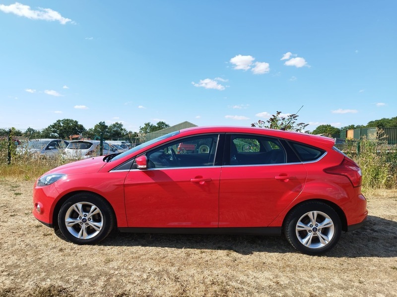 Ford Focus Zetec Red #3