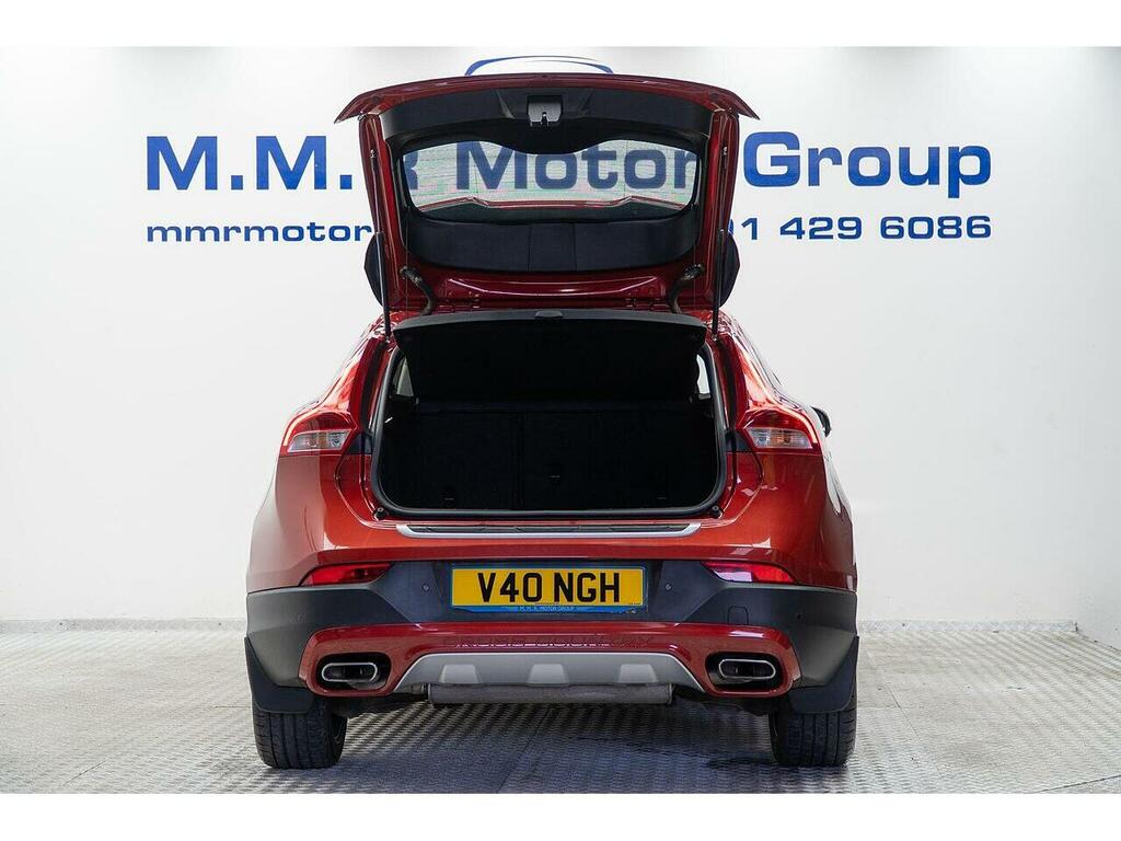 Volvo V40 Cross Country 1.5 T3 Gpf Pro Euro 6 Ss V40NGH Red #6
