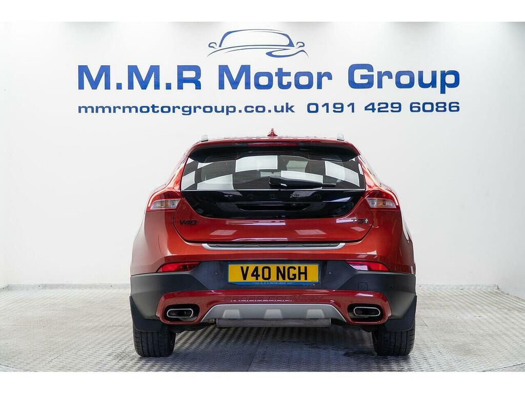 Volvo V40 Cross Country 1.5 T3 Gpf Pro Euro 6 Ss V40NGH Red #5