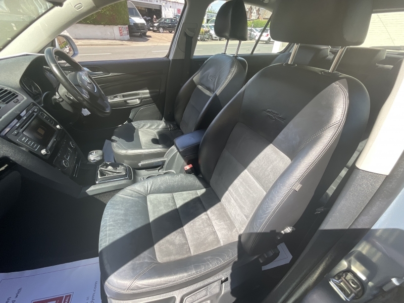 Skoda Octavia Hatchback Blue #4