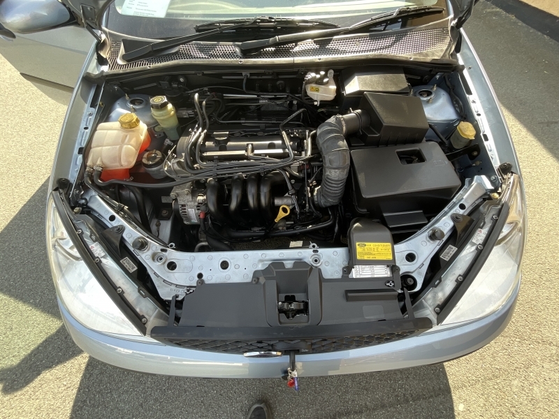 Ford Focus 1.6 LX Hatchback 161 Gkm, 99 B Black #3