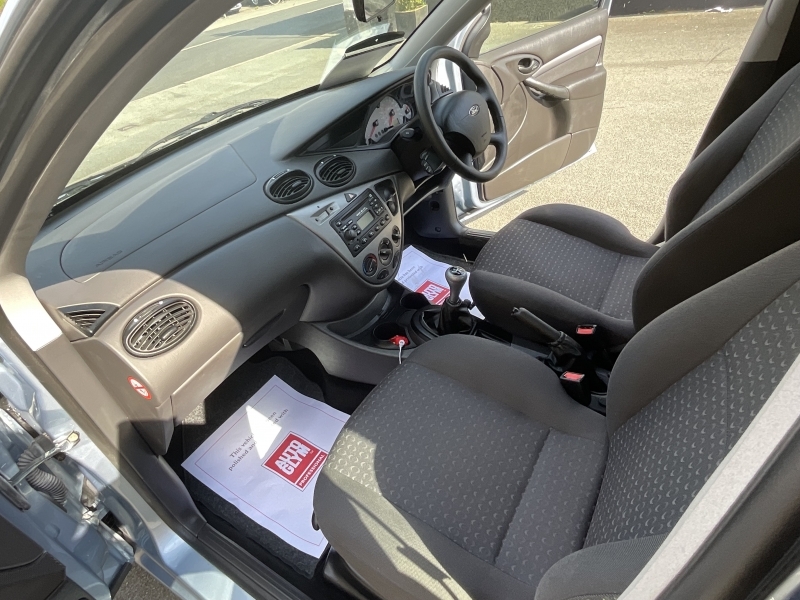 Ford Focus 1.6 LX Hatchback 161 Gkm, 99 B Black #5