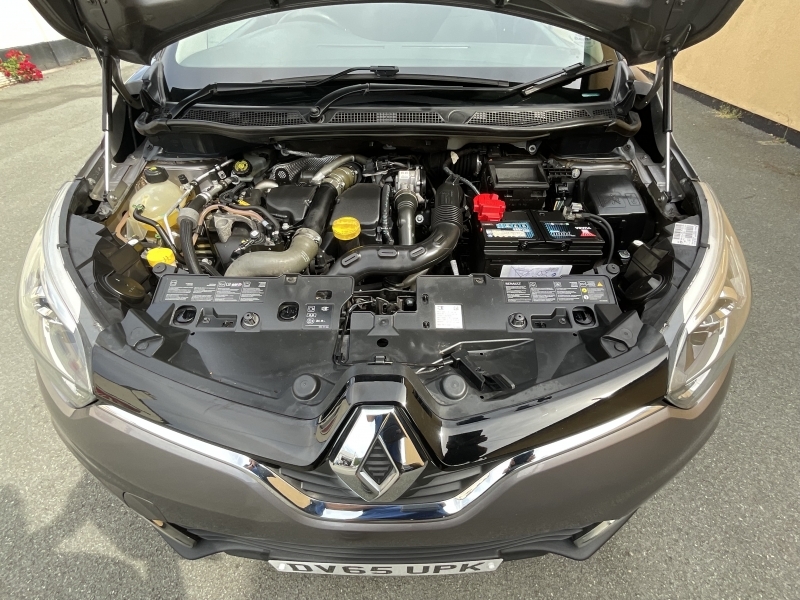 Renault Captur Nav Black #3