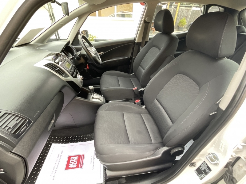 Hyundai Ix20 Active Gearbox White #3